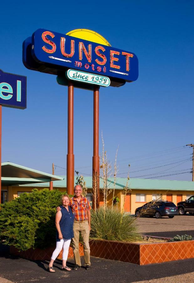 Sunset Motel Moriarty Kültér fotó